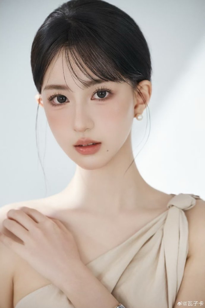 长月烬明 封面